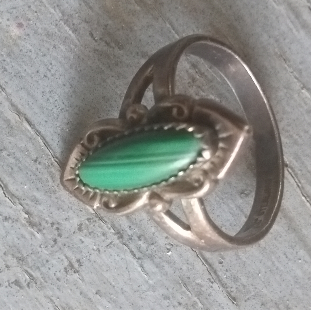 Sterling Malachite Vintage Bell Trading Post Stamped Navajo Size 6 Ring